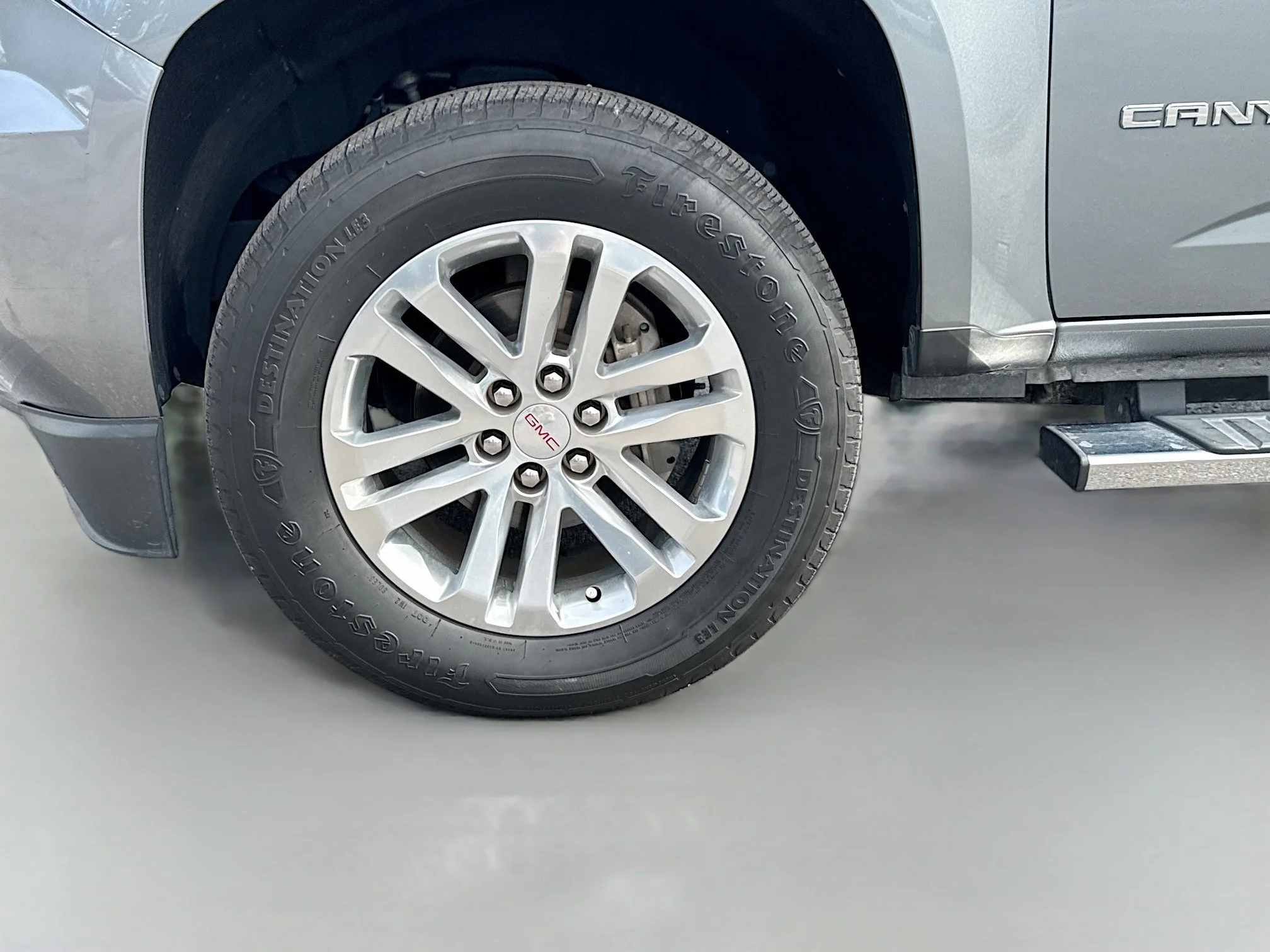 Used 2019 Satin Steel Metallic GMC 2WD SLT image 40