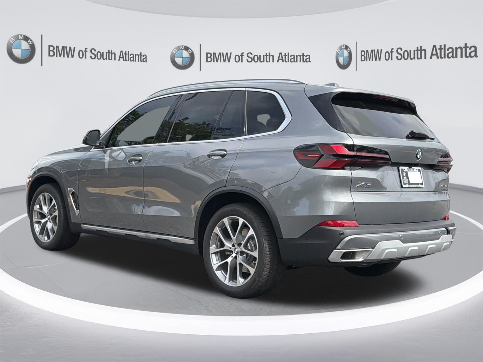 New 2026 Skyscraper Grey Metallic BMW sDrive40i image 25