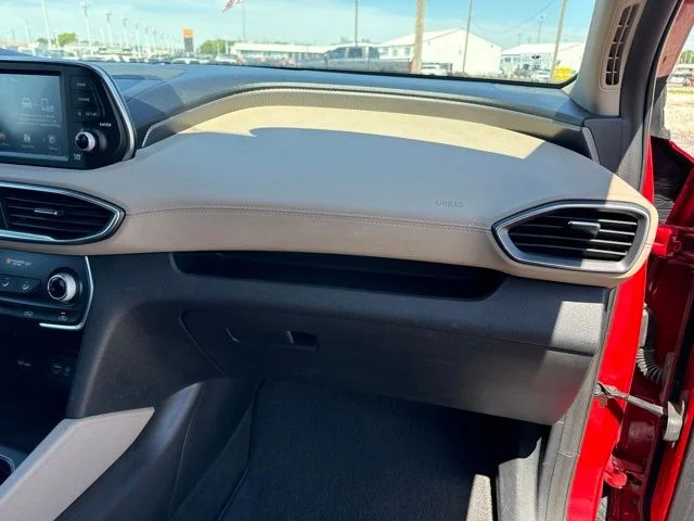 Used 2019 Red Hyundai SE image 33