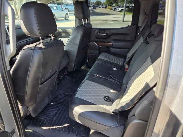 Used 2022 Gray GMC Elevation image 5