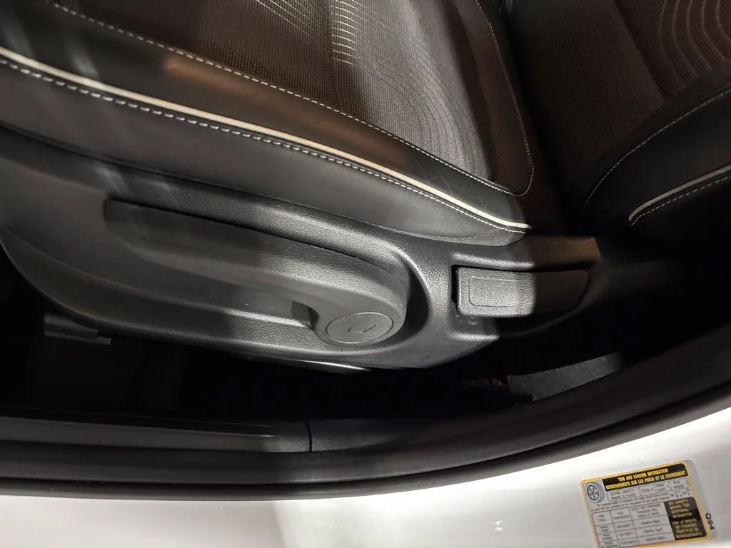 New 2026 White Hyundai SEL image 14