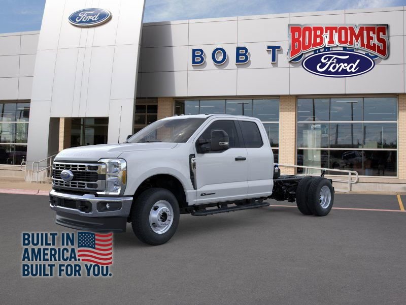 2025 Ford F-350 Super Duty Chassis Cab XL - Photo 1