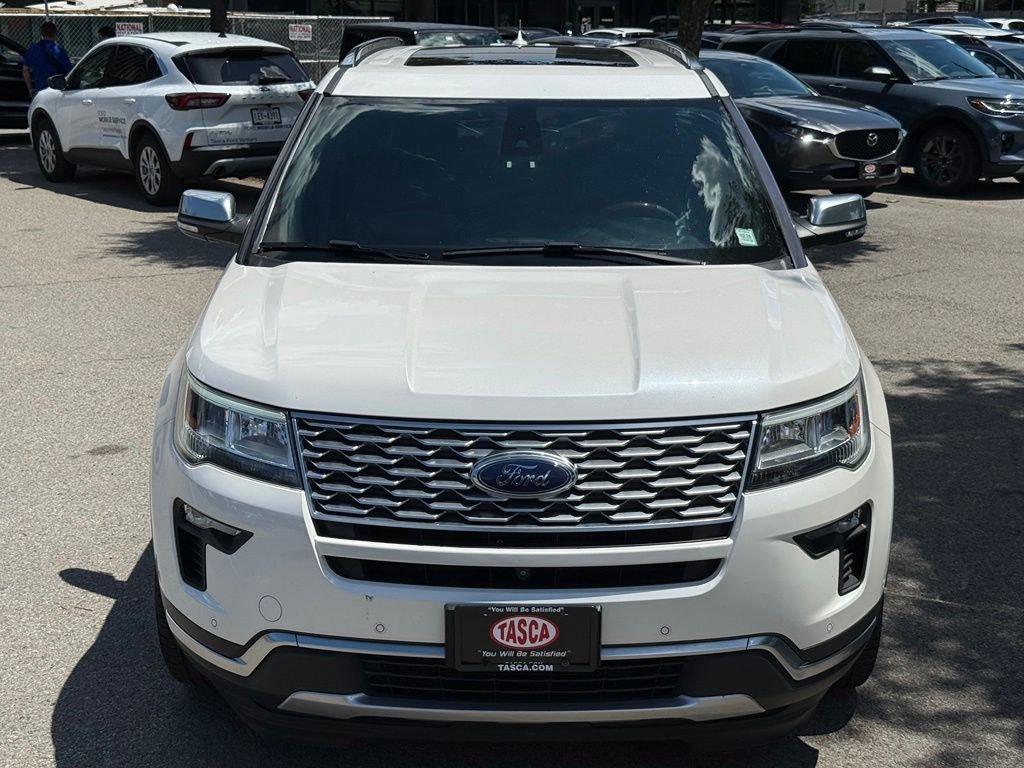 Used 2019 White Platinum Clearcoat Metallic Ford Platinum image 2
