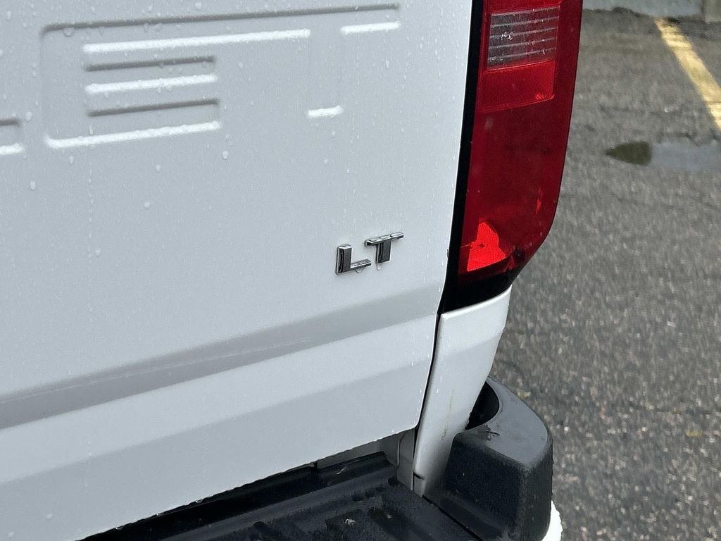 Used 2021 White Chevrolet LT image 12
