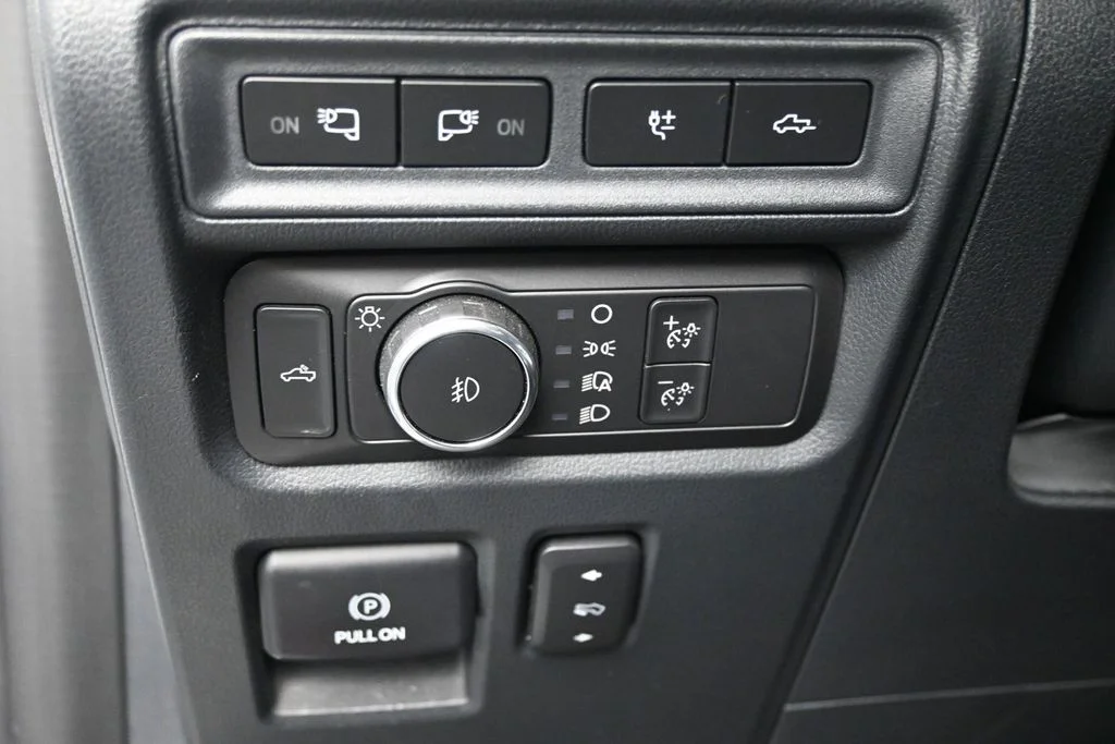 Used 2021 White Ford Raptor image 11