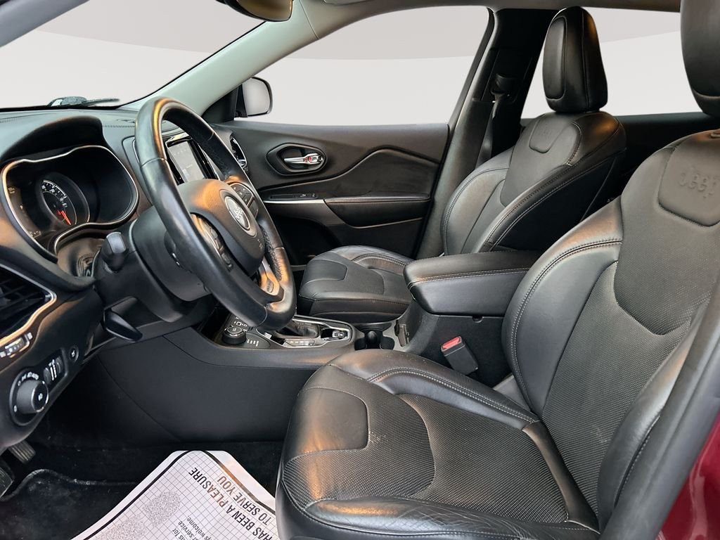Used 2019 Red Jeep Limited image 22
