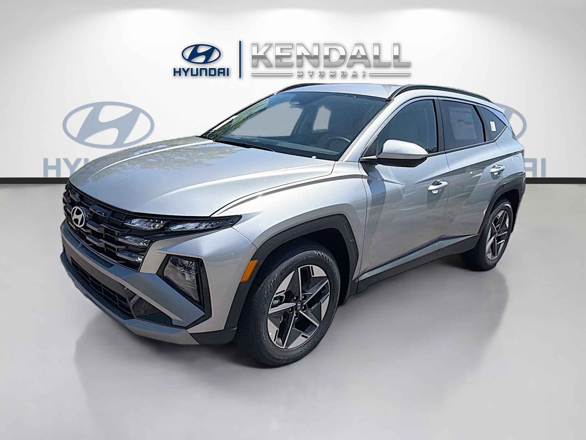 New 2026 Shimmering Silver Hyundai SEL FWD image 28