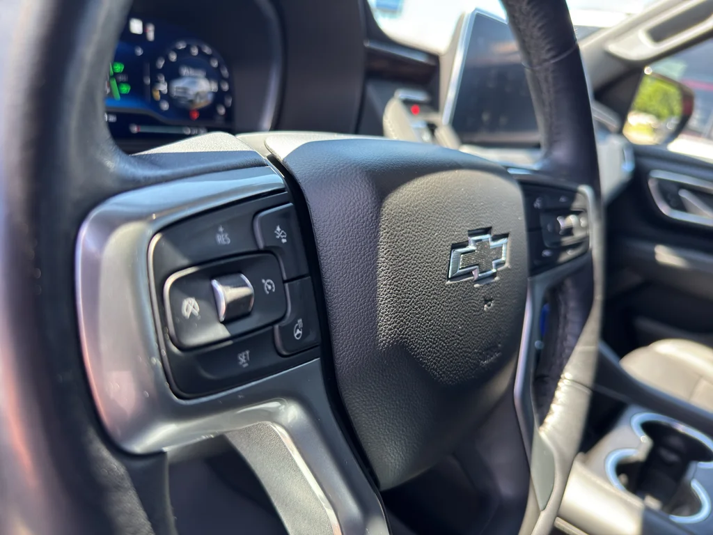 Used 2022 Cherry Red Tintcoat Chevrolet Z71 image 15