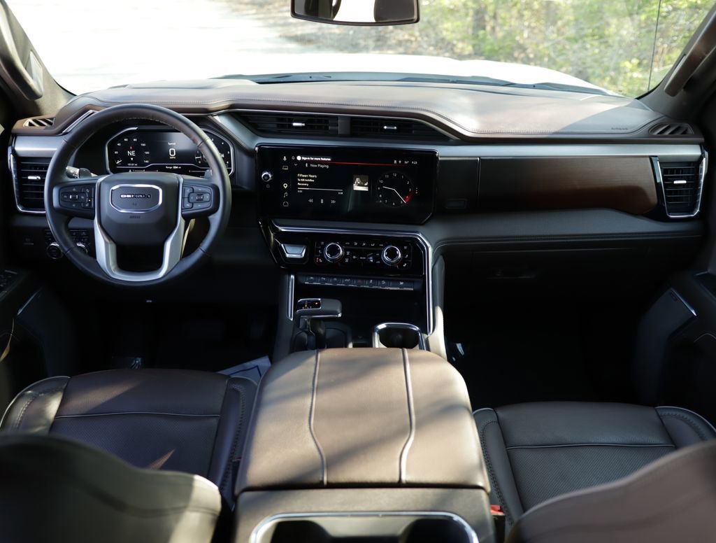 Used 2023 White Frost Tricoat GMC Denali image 20