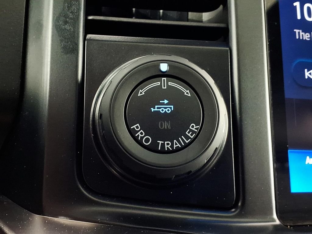 Used 2024  Ford King Ranch image 22