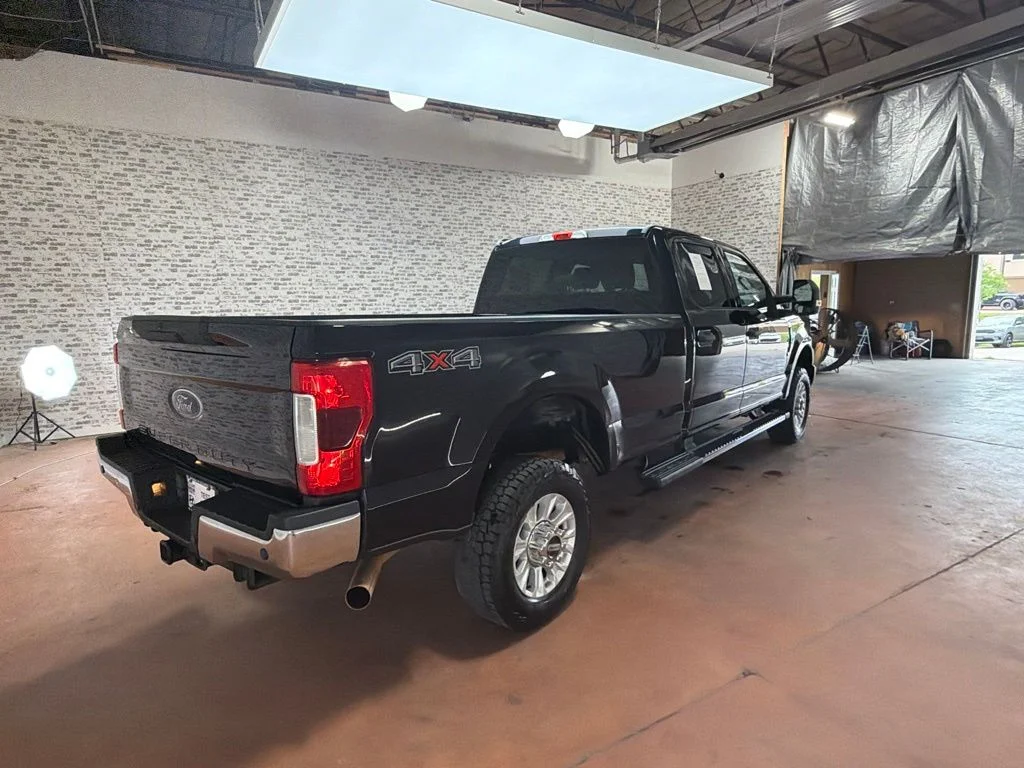 Used 2019 Black Metallic Ford XLT image 7