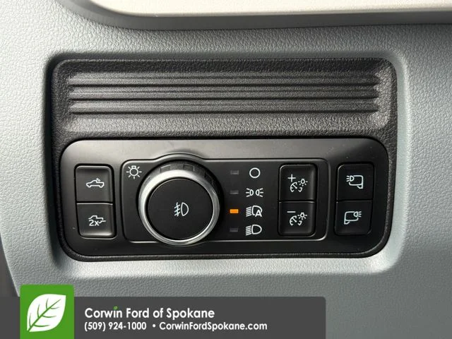 New 2026 Carbonized Gray Metallic Ford XLT image 24