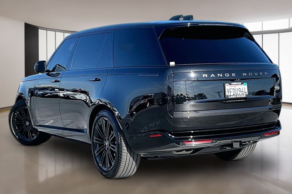 Certified Used 2023 Santorini Black Metallic Land Rover SE image 4