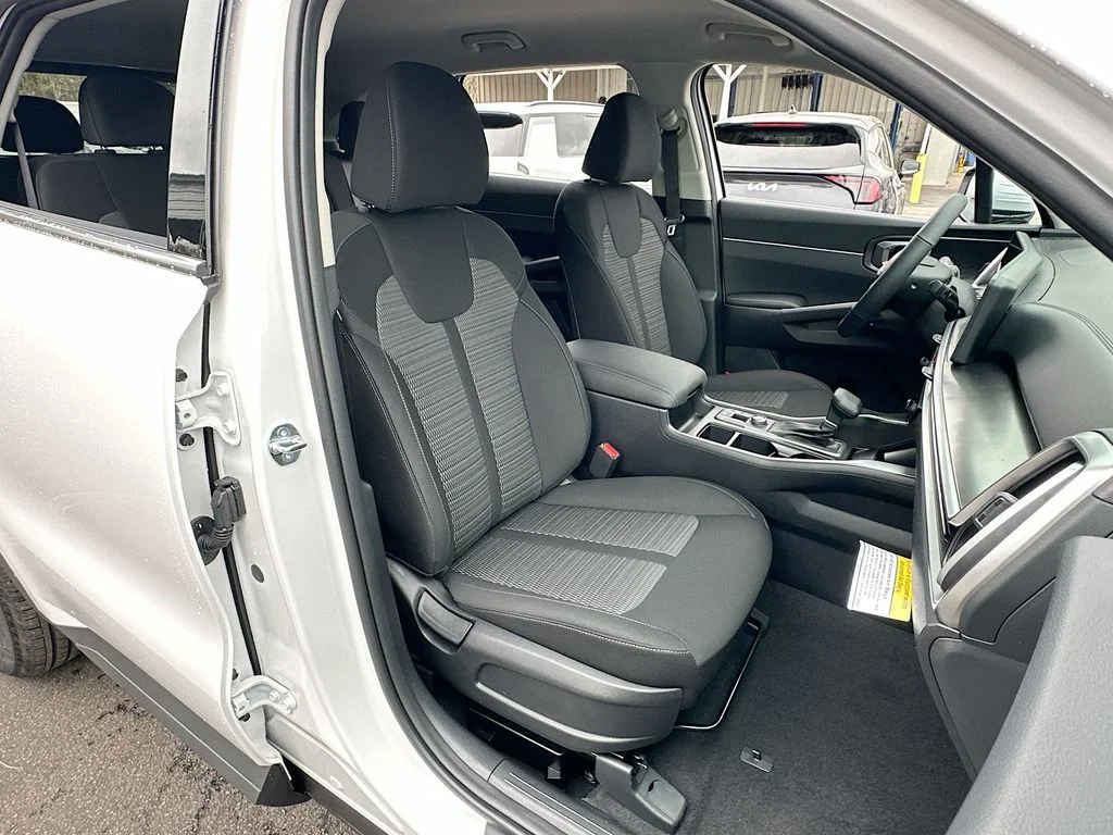 New 2026 Glacial White Pearl Kia LX image 26