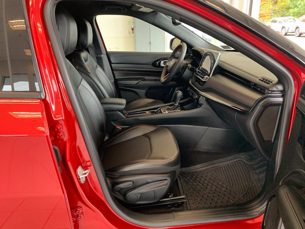 Used 2025 Red Jeep Trailhawk image 19