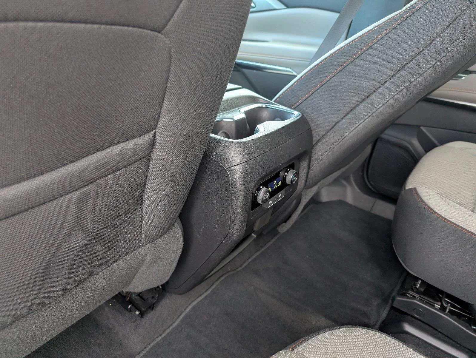 Used 2026 Summit White Chevrolet LT image 32