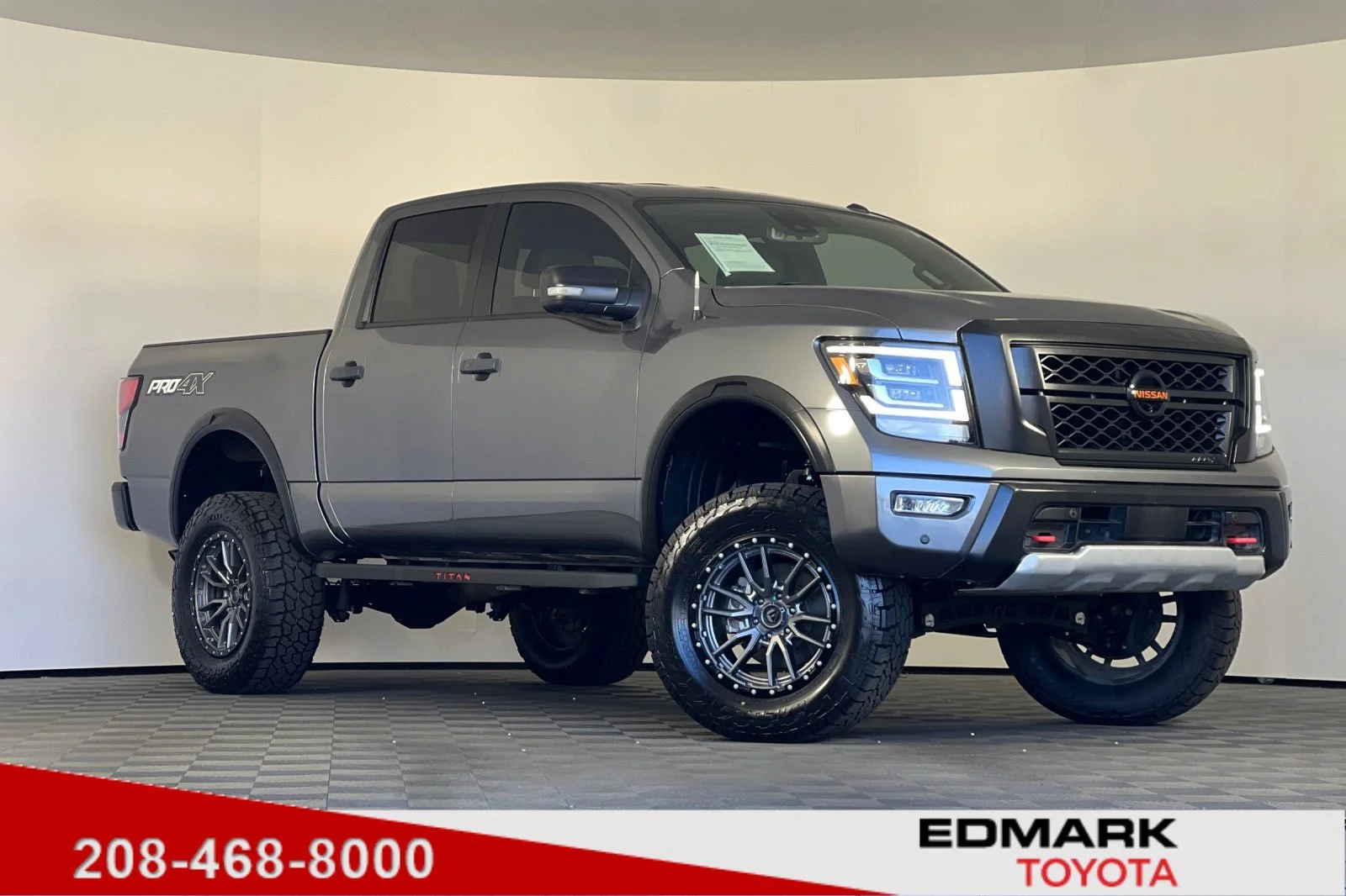 2020 Nissan Titan PRO-4X 4X4 Crew Cab's photo