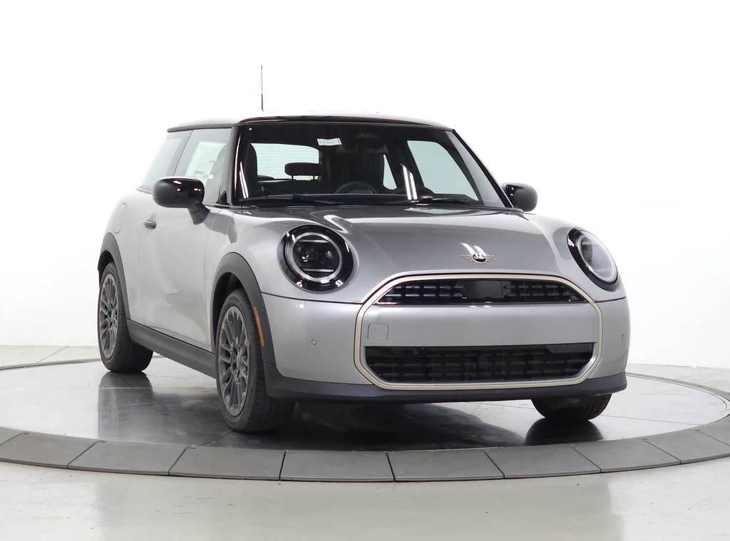 2026 MINI Hardtop's photo