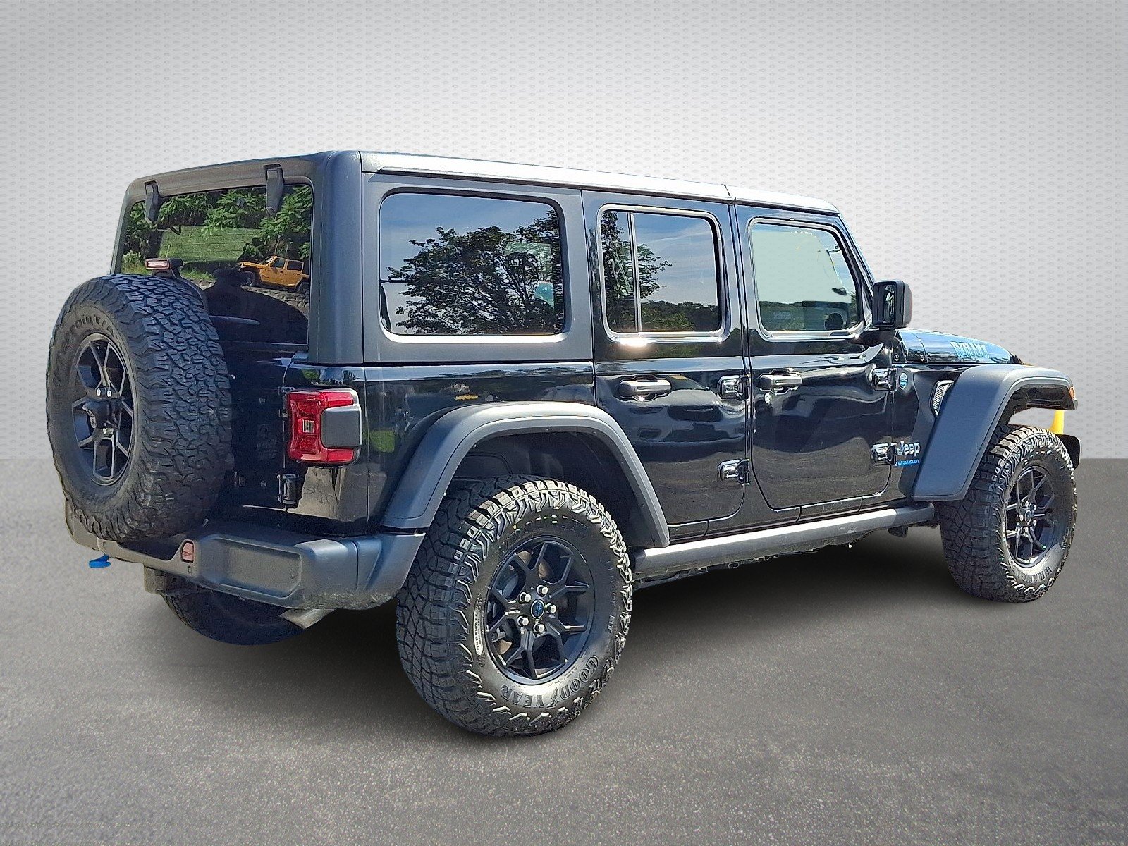 Used 2024 Black Clearcoat - PX8 Jeep Willys 4xe image 6