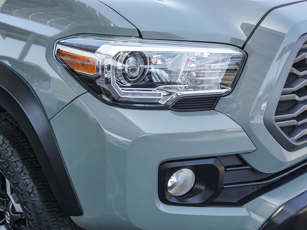 Used 2022  Toyota TRD Off-Road image 10