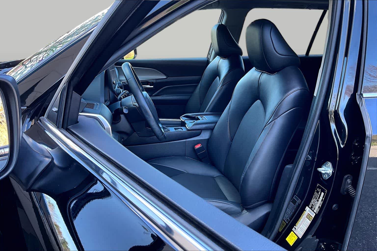 Used 2024 Midnight Black Metallic Toyota XLE image 9