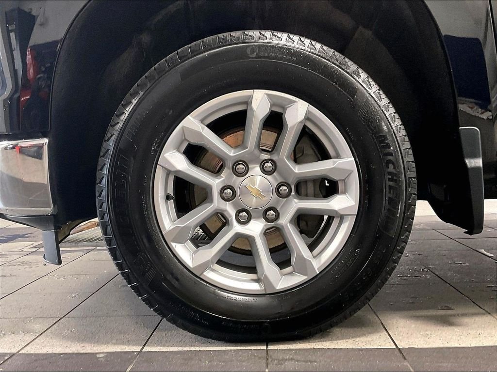 Used 2023 Black Chevrolet LT image 7