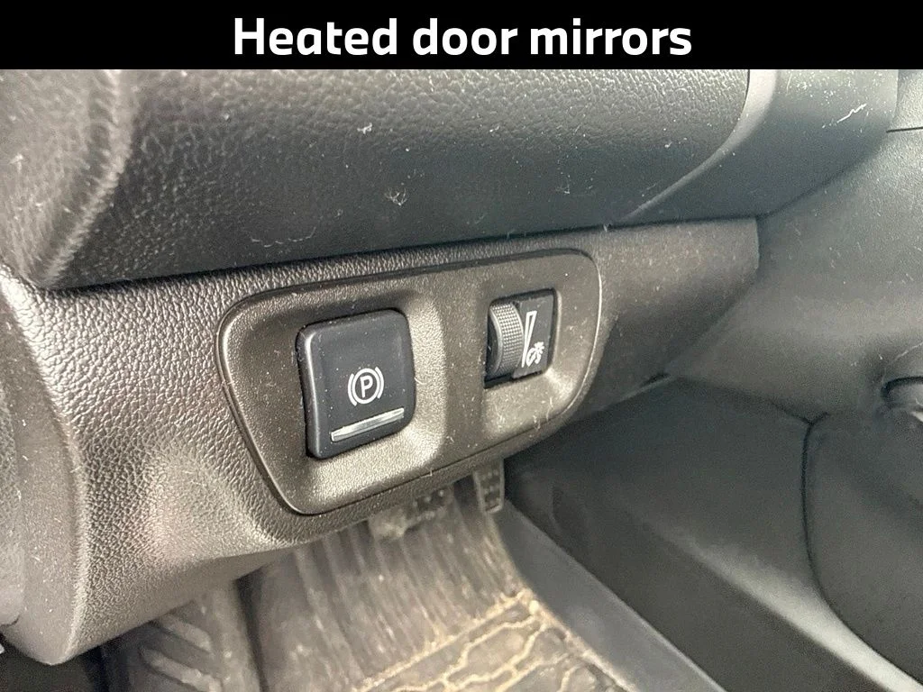 Used 2017 White GMC Denali image 15