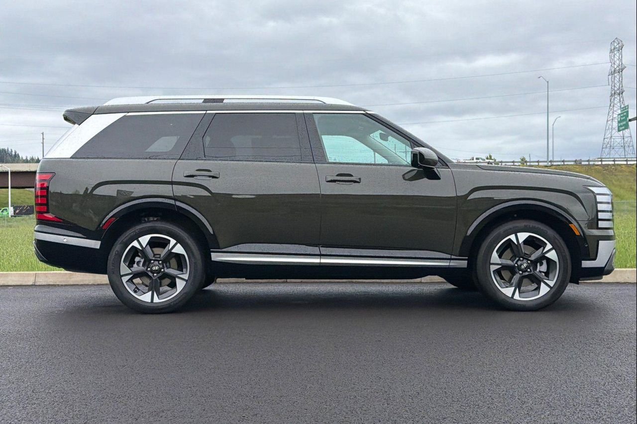 New 2026 Silver Hyundai Limited AWD image 2