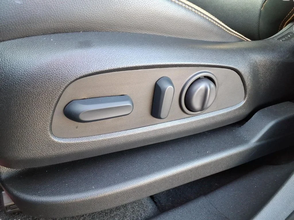 Used 2023 Silver GMC AT4 image 7