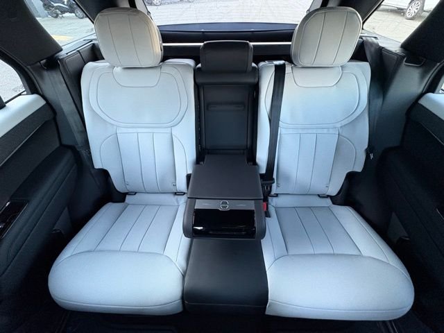 New 2026 Carpathian Grey Land Rover Dynamic SE image 35