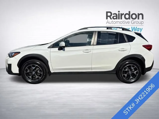 Used 2018 Crystal White Pearl Subaru Premium image 4