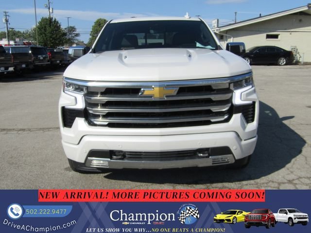 Certified Used 2025 Iridescent Pearl Tricoat Chevrolet High Country image 2