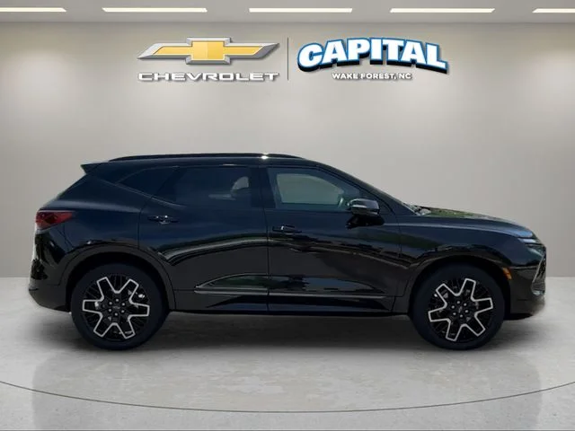 Used 2023 Black Chevrolet RS image 7