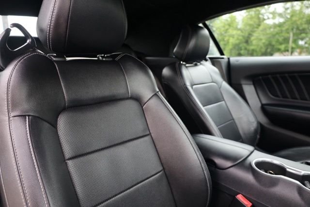 Used 2021 Oxford White Ford EcoBoost Premium image 30