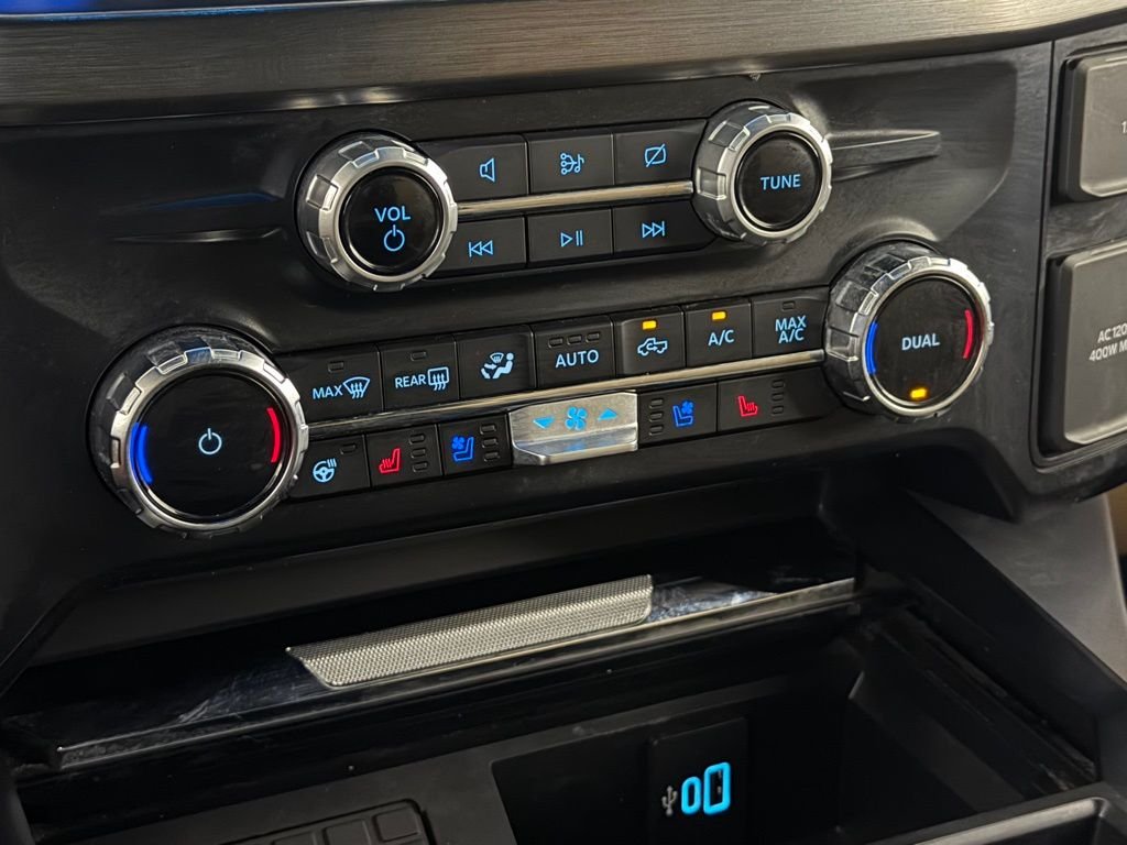 Used 2024 Bronze Metallic Ford Lariat image 19