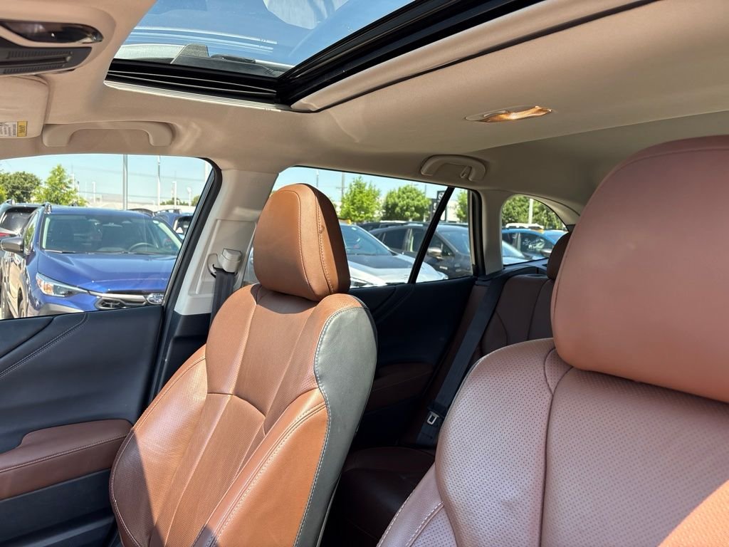 Used 2022 Gray Subaru Touring XT image 5
