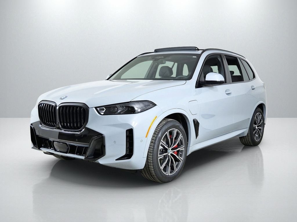 2026 BMW X5 xDrive50e's photo