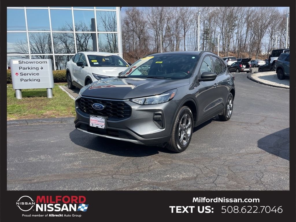 2025 Ford Escape ST-Line