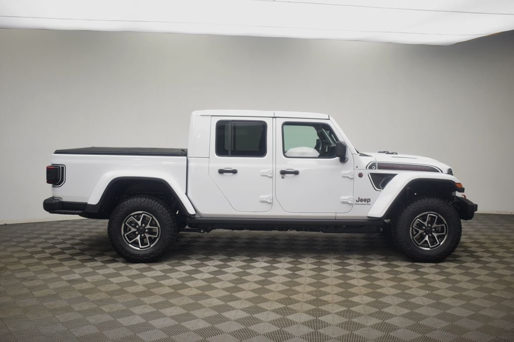 New 2026 Bright White Clear-Coat Exterior Paint Jeep Shadow Ops image 4
