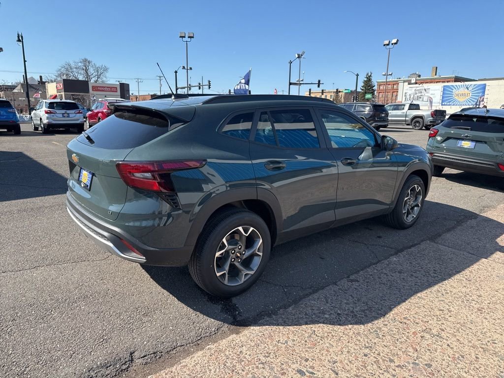 2026 Chevrolet Trax LT - Photo 8