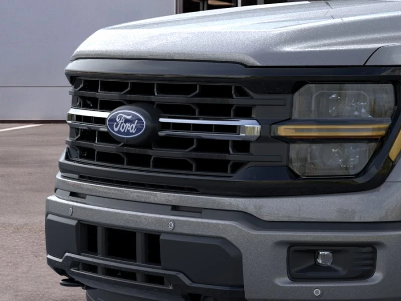 New 2026 Carbonized Gray Metallic Ford XLT image 17
