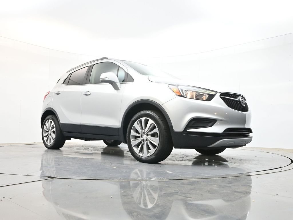 Used 2018 Silver Buick Preferred image 32