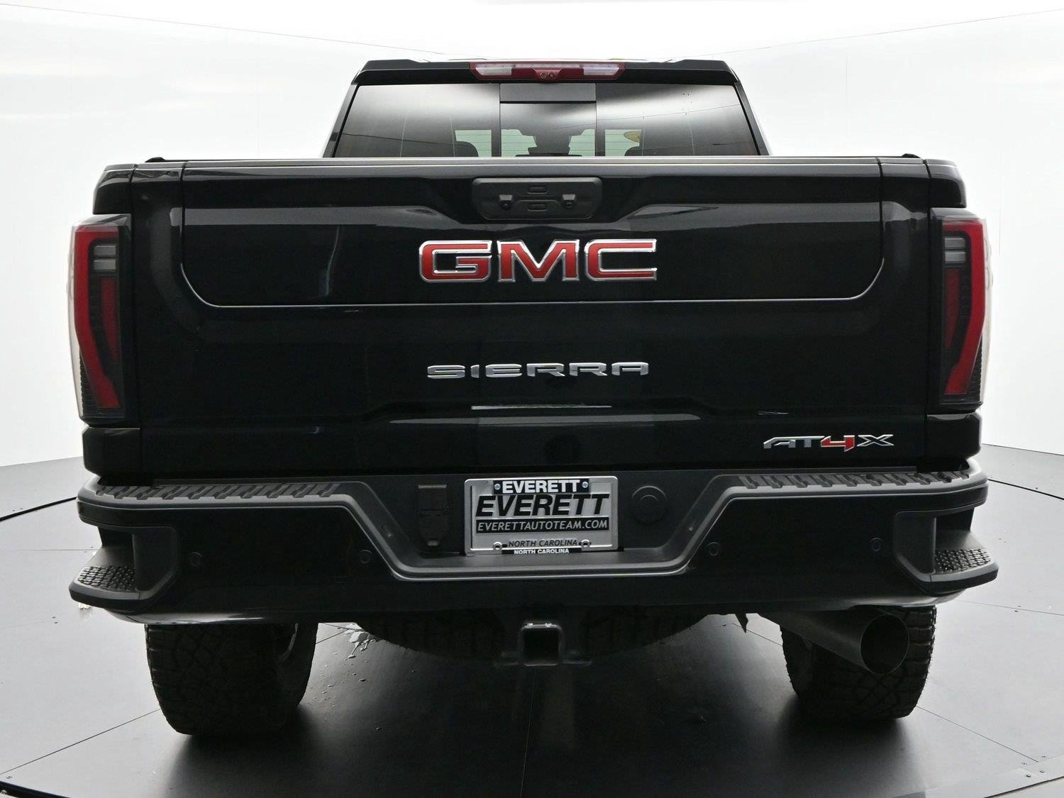 Used 2026 Onyx Black GMC AT4X image 6