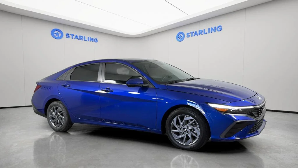 Used 2024 Blue Hyundai SEL image 12