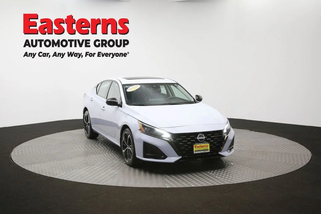 Used 2023 Gray Nissan 2.5 SR image 51