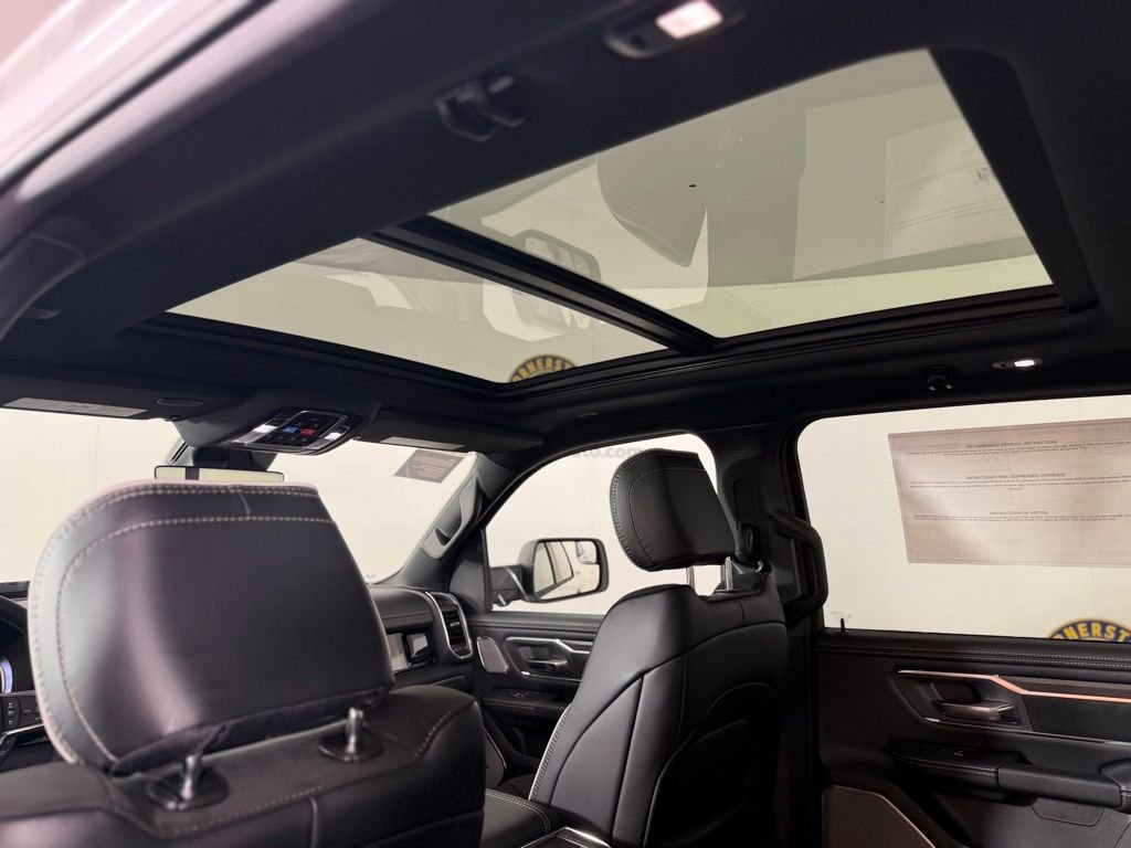 New 2026 Ivory White Tri-Coat Pearl-Coat Exterior Paint RAM Laramie image 16