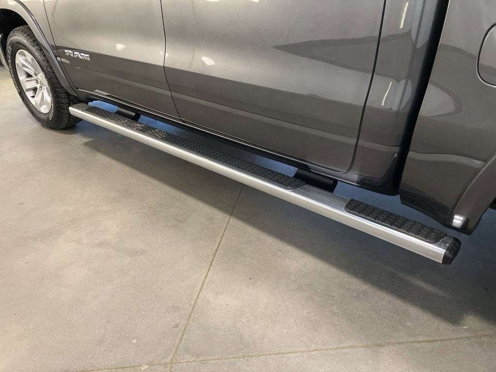 Used 2022 Granite Crystal Metallic Clearcoat Ram Laramie image 31