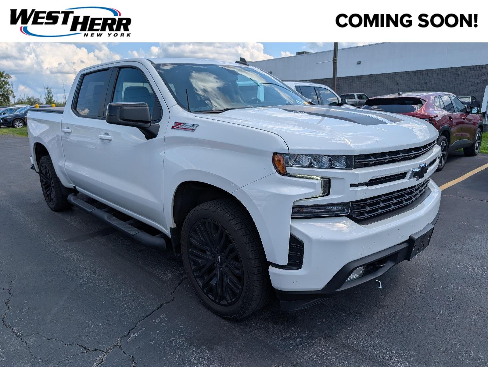 Used 2022 Summit White Chevrolet RST image 1