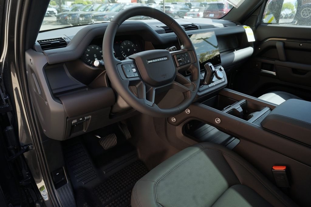 Used 2026 Gray Land Rover S image 11