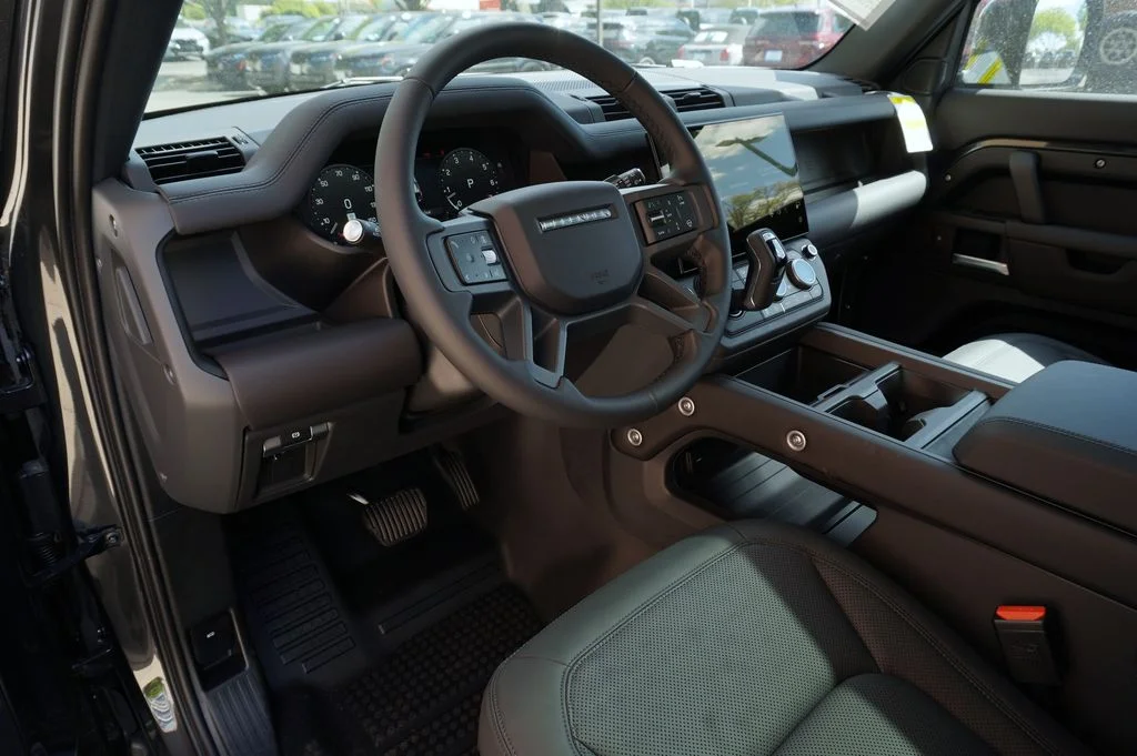 Used 2026 Gray Land Rover S image 11